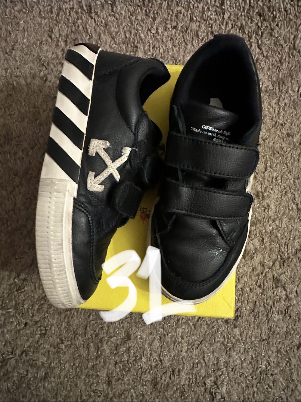 Off-White Kids Black Leather Velcro Arrow Sneakers with Striped Sole